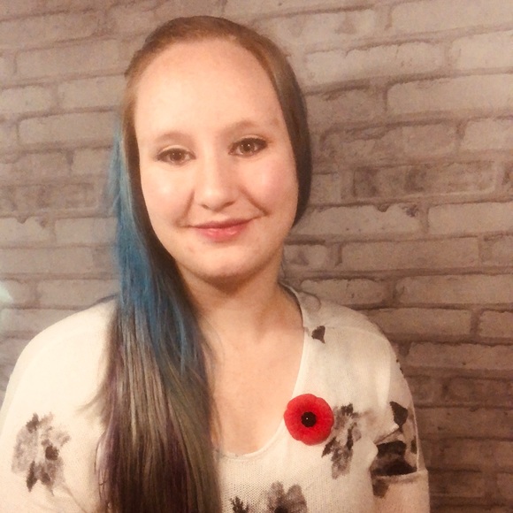 Meet your Posher, Danielle - Picture 1 of 1